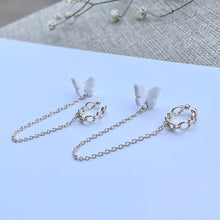 Load image into Gallery viewer, Kate (chained ear cuff)