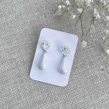 Load image into Gallery viewer, Eloise (New Version)